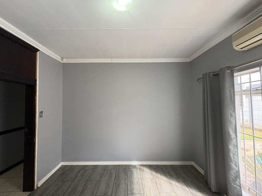 4 Bedroom Property for Sale in Jan Cillierspark Free State
